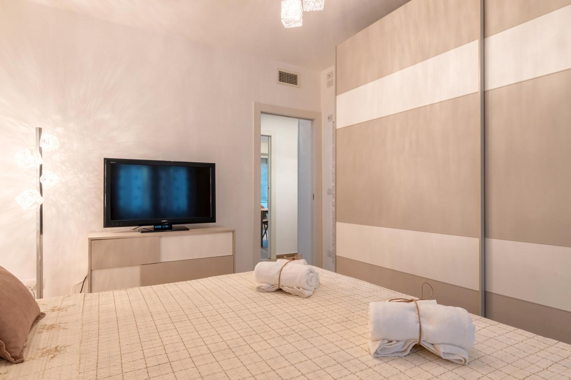 Monopoli Favolosa - Spacious 100Mq Apt. W/ Parking Exterior foto
